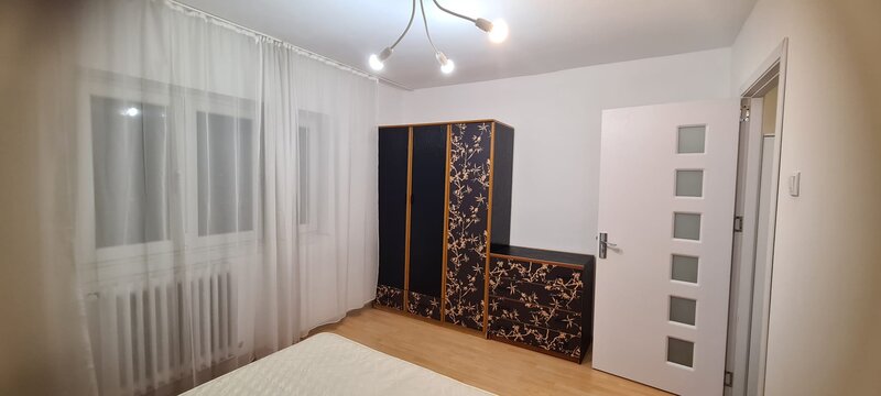 Tineretului Parc - str. Pridvorului, et. 2/4, centrala termica proprie